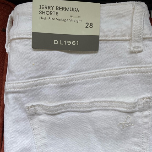 NWT DL1961 Jean Shorts Jerry Bermuda High Rise - Picture 4 of 9